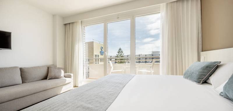 Habitación doble premium vista mar Hotel ILUNION Islantilla Huelva