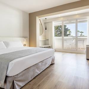 Habitación doble xl Hotel ILUNION Islantilla Huelva